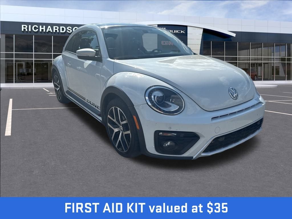 2016 Volkswagen Beetle 1.8T Dune photo 4