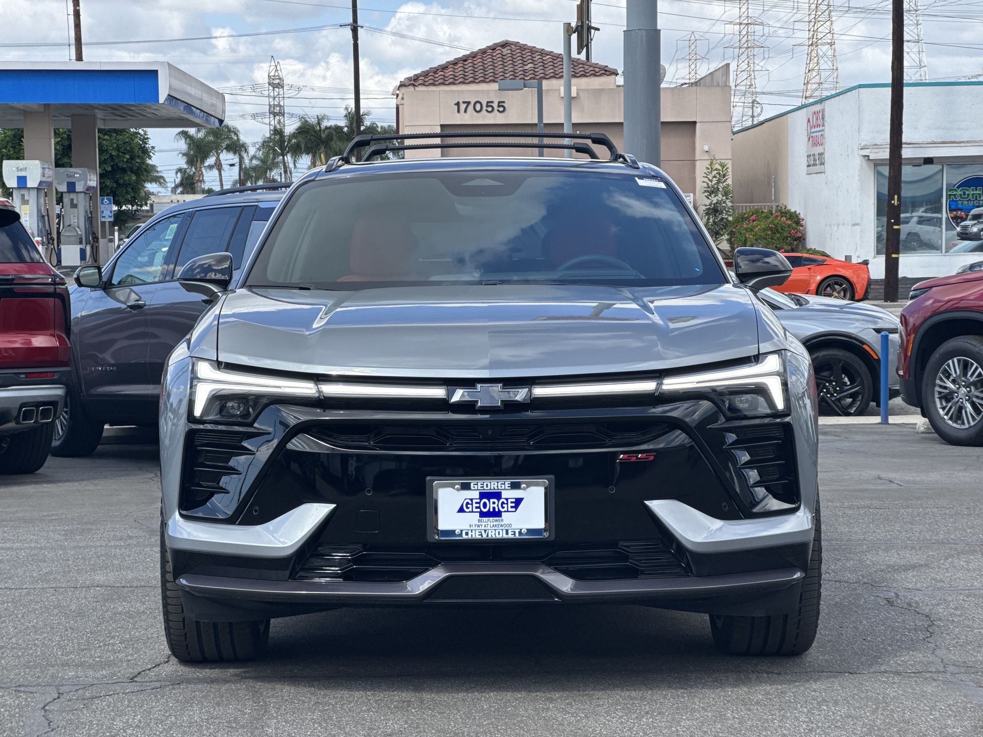2026 Chevrolet Blazer EV photo 2