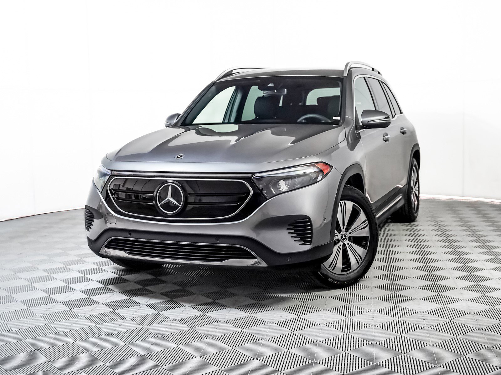 2023 Mercedes-Benz EQB Base