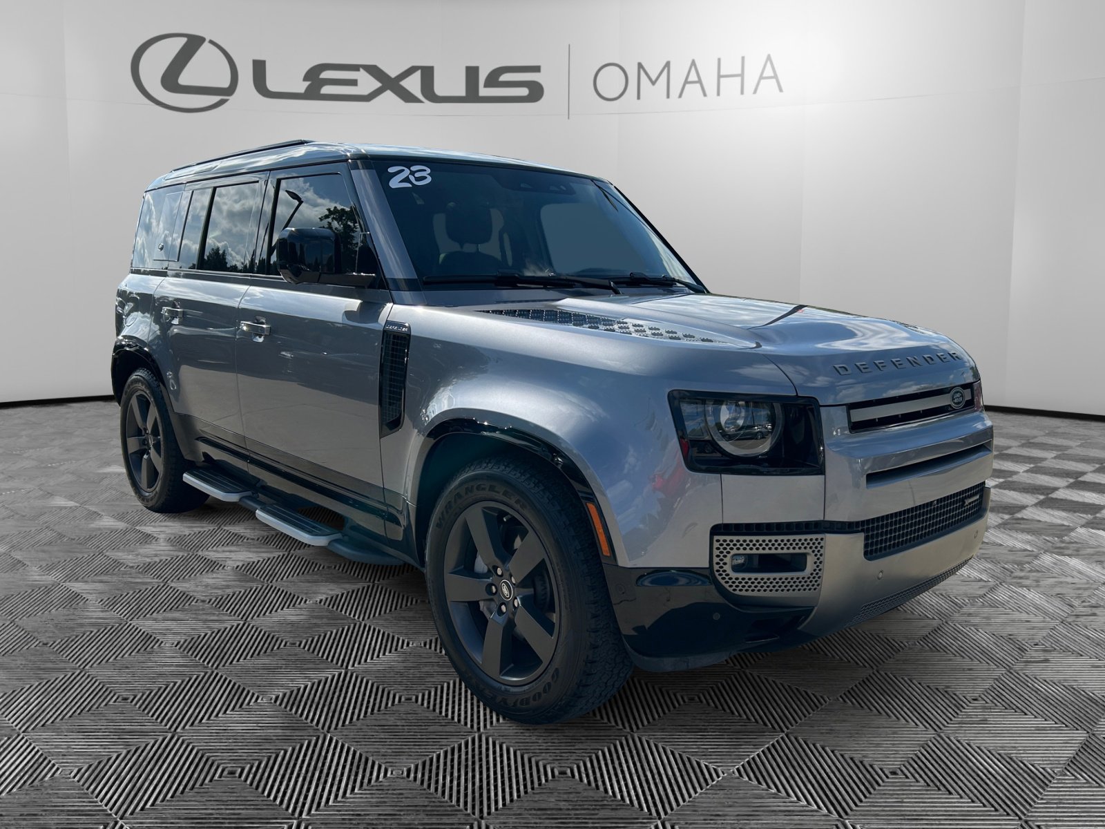 2023 Land Rover Defender 110 X-Dynamic SE