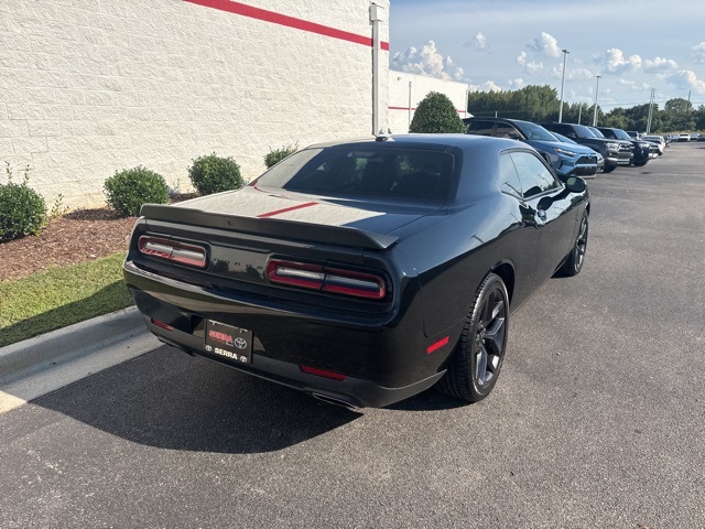 2022 Dodge Challenger R/T photo 4