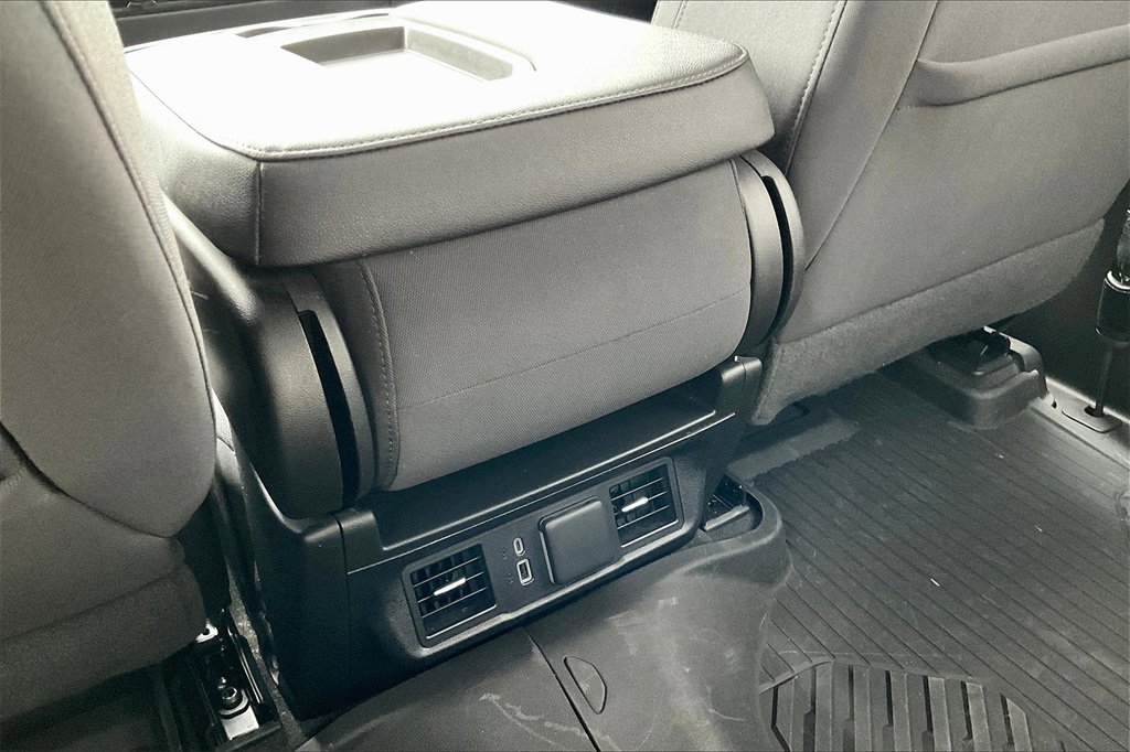 2024 Chevrolet Silverado 1500 RST photo 32