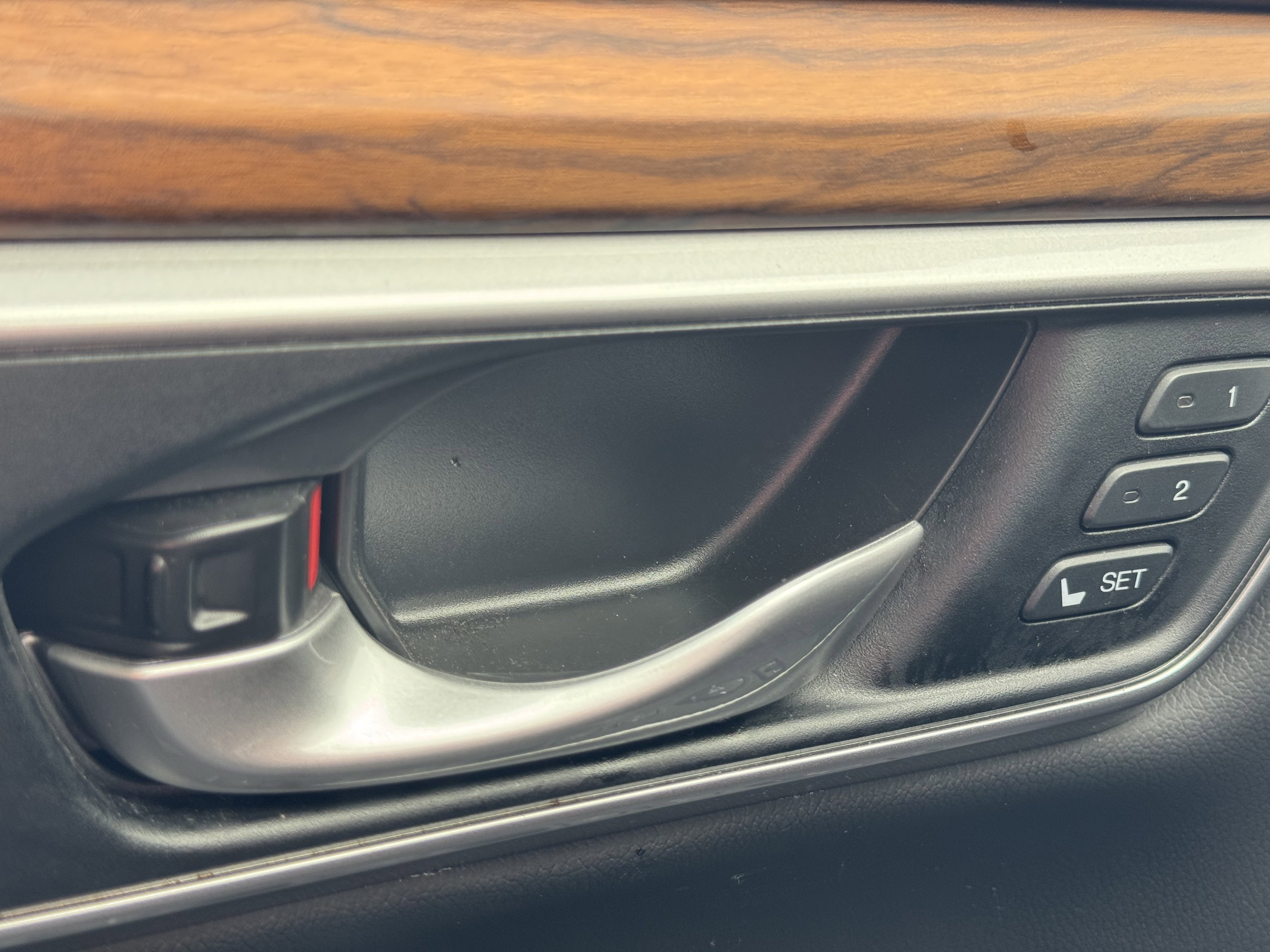2020 Honda CR-V Touring photo 11