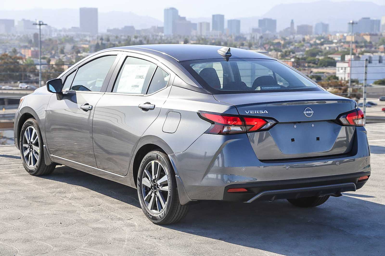 2025 Nissan Versa SV photo 4