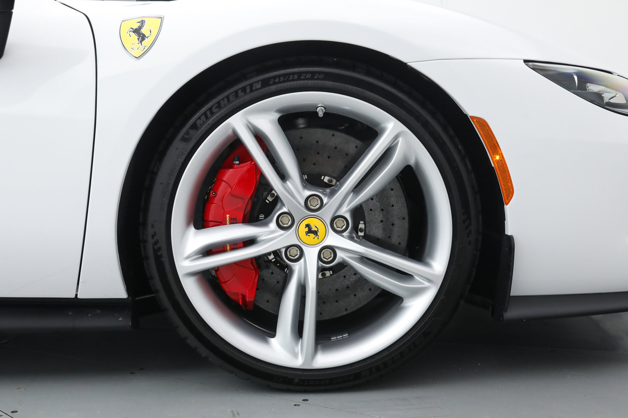 2024 Ferrari 296 GTS photo 37
