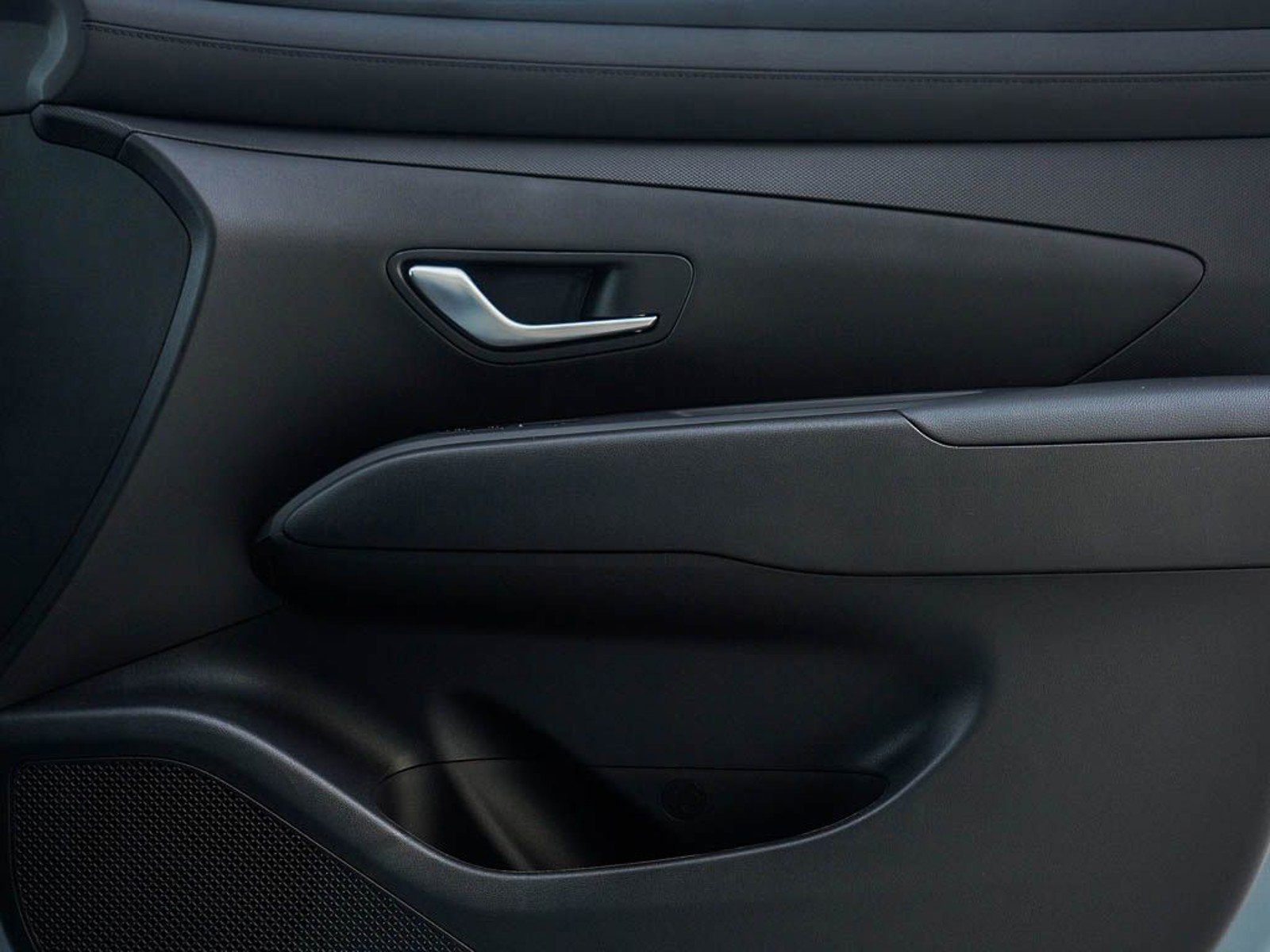 2025 Hyundai Santa Cruz SE photo 4