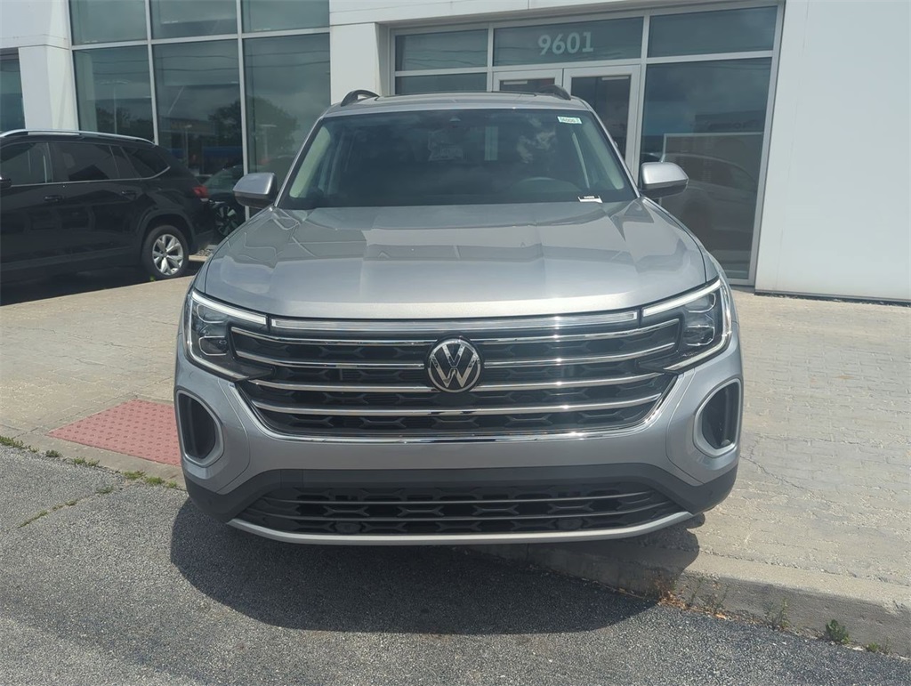 2025 Volkswagen Atlas SE Technology photo 3