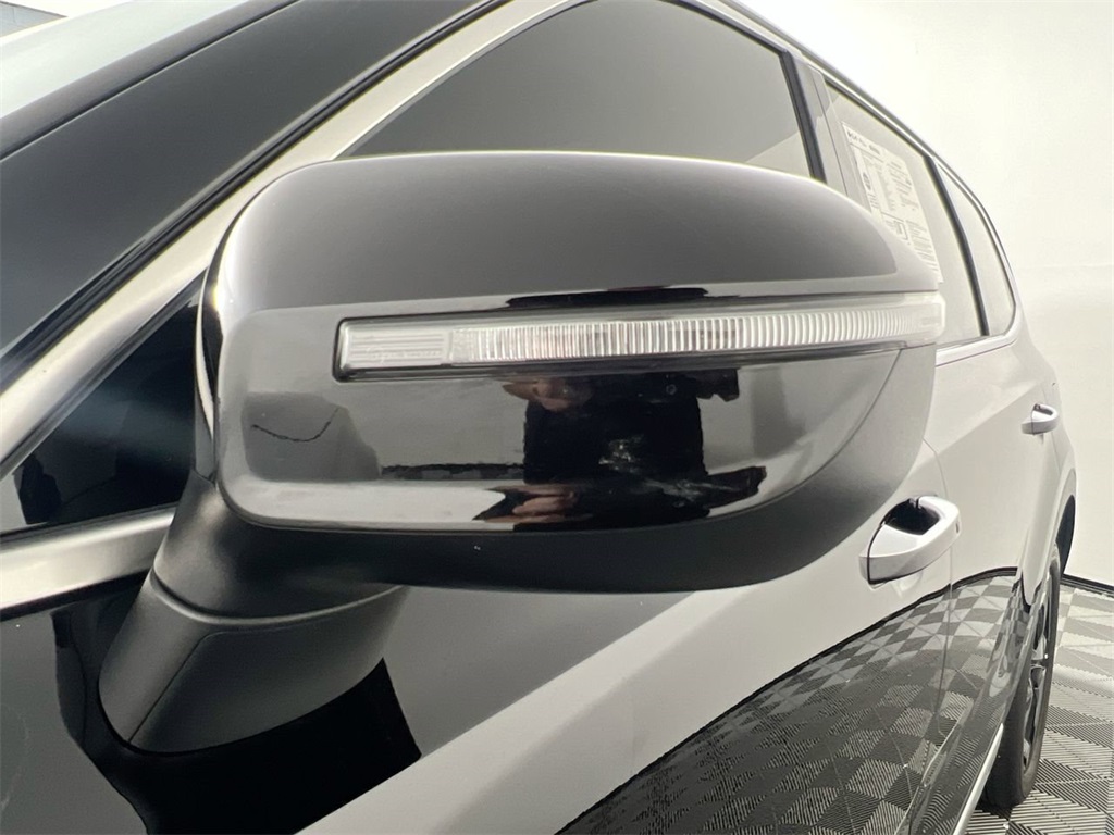 2025 Kia Telluride S photo 10