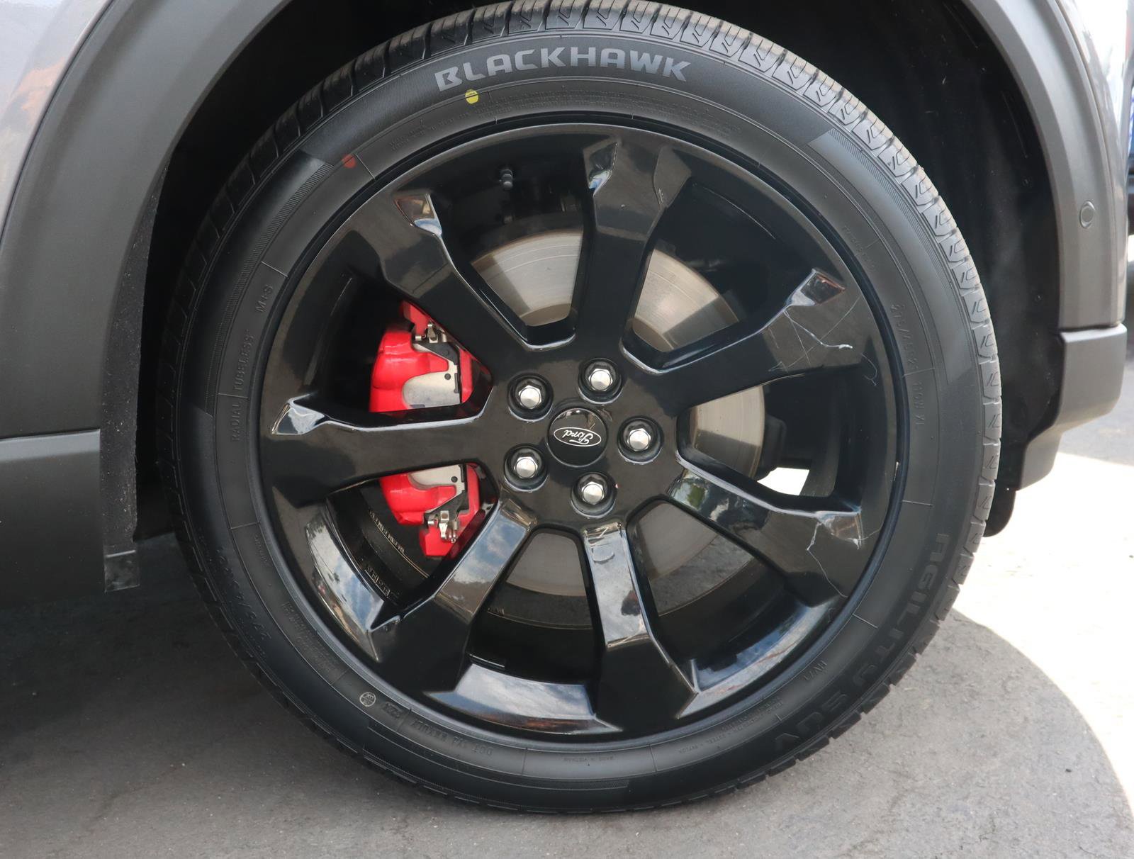 2021 Ford Explorer ST photo 26