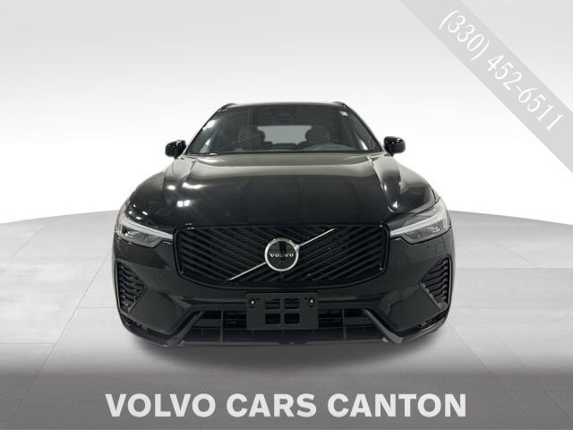 2026 Volvo XC60 Plus's photo