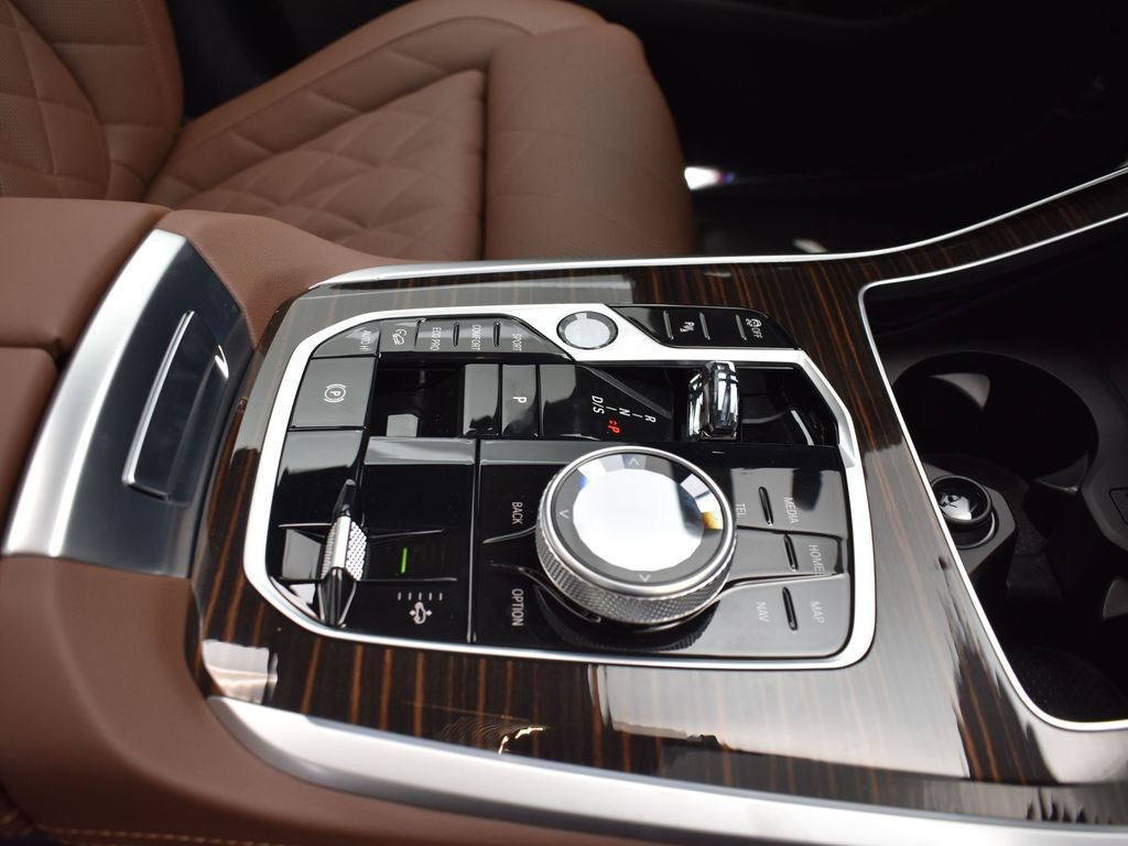 2026 Bmw X5 M60i photo 26