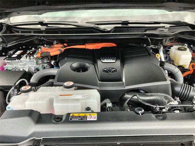 2025 Toyota Sequoia SR5 photo 15
