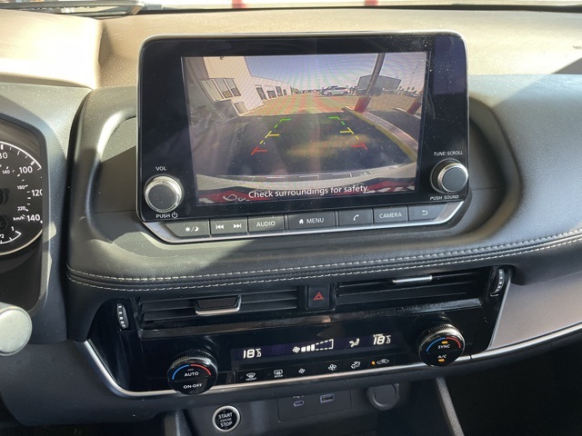 2023 Nissan Rogue SV photo 13