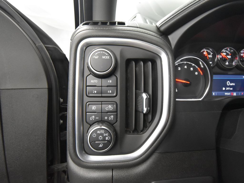 2022 Chevrolet Silverado 2500HD LTZ photo 23