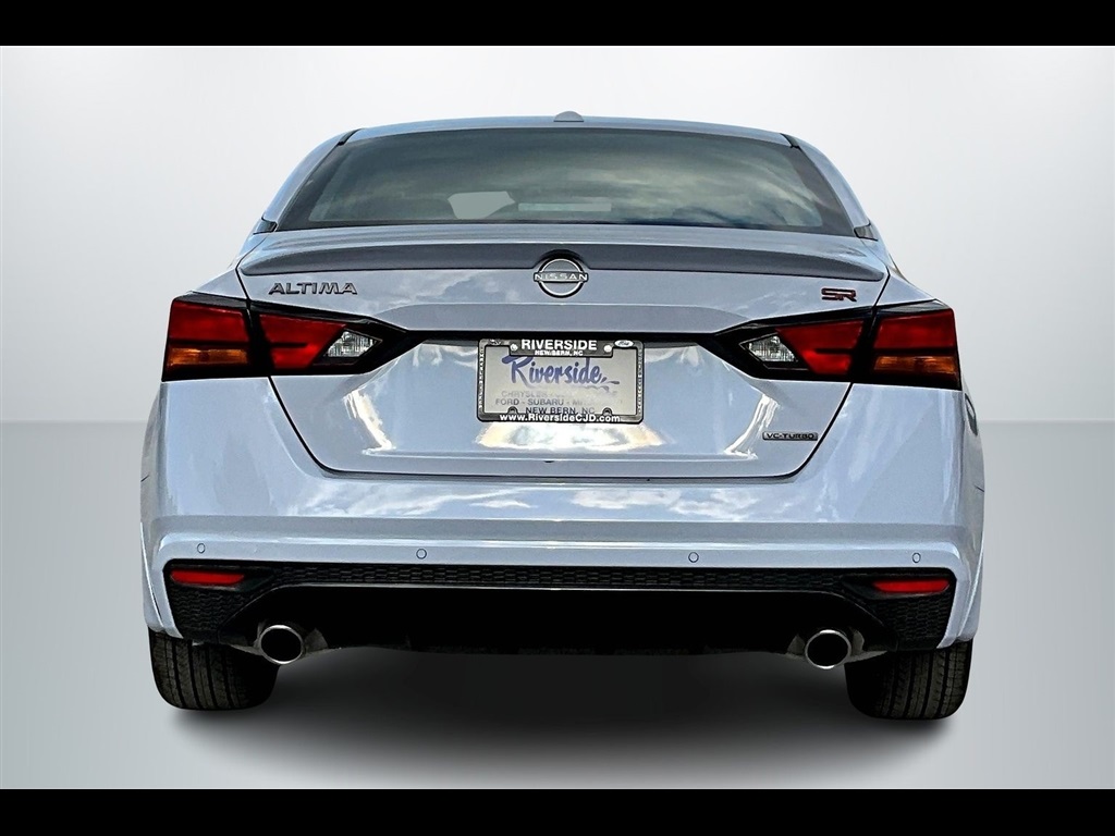 2024 Nissan Altima SR VC-Turbo photo 4