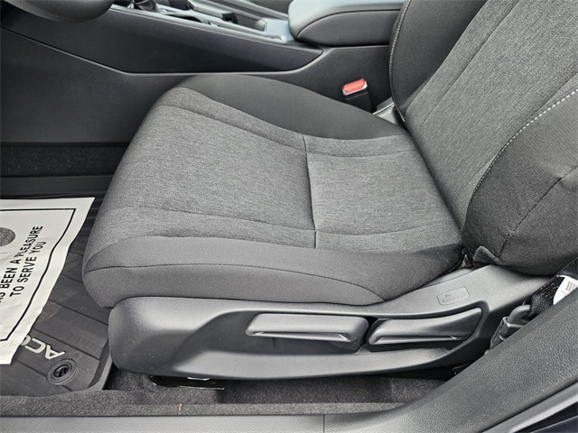 2025 Honda Accord LX photo 12