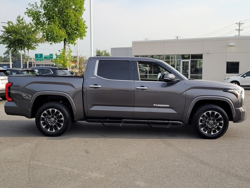 2022 Toyota Tundra Limited CrewMax photo 2
