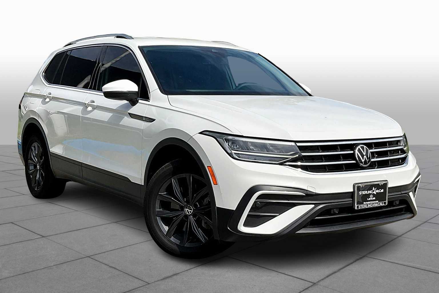 2022 Volkswagen Tiguan SE photo 3
