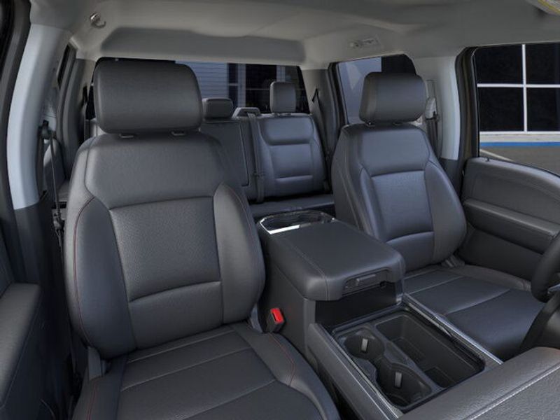 2026 Ford F-250 Lariat photo 8