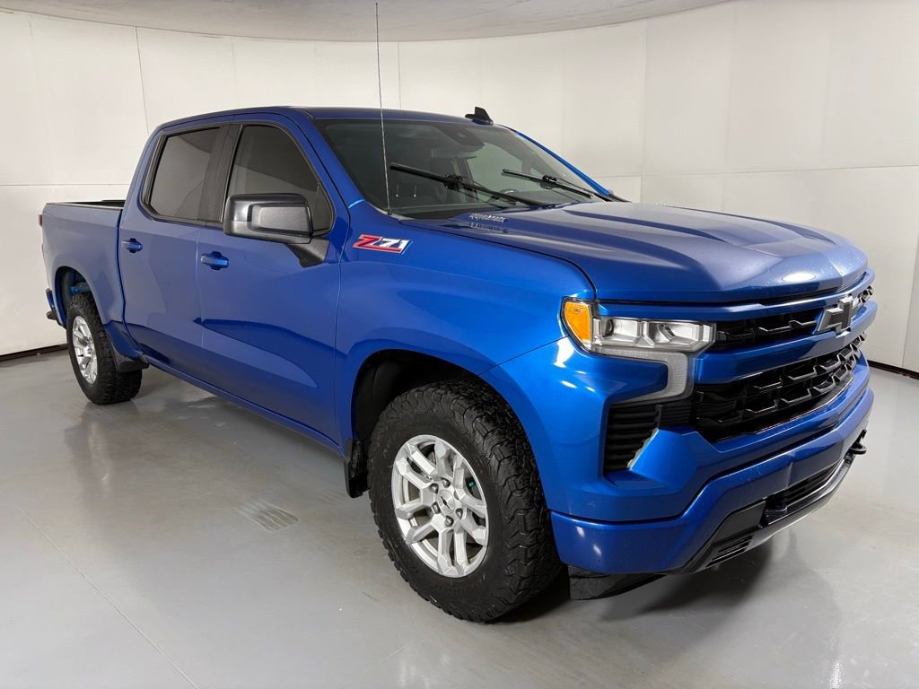 2022 Chevrolet Silverado 1500 RST photo 2