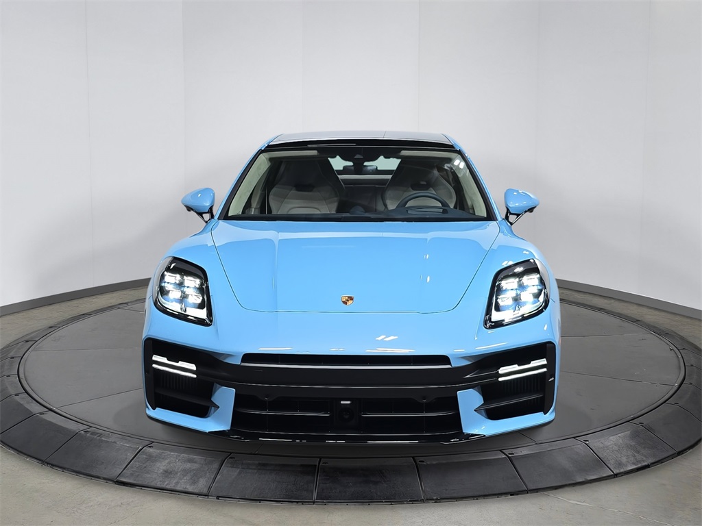 2026 Porsche Panamera GTS photo 2