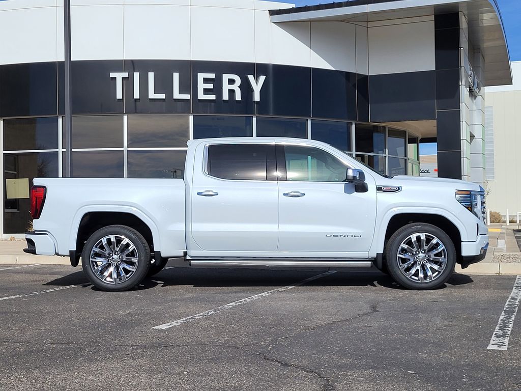 2026 GMC Sierra 1500 Denali's photo