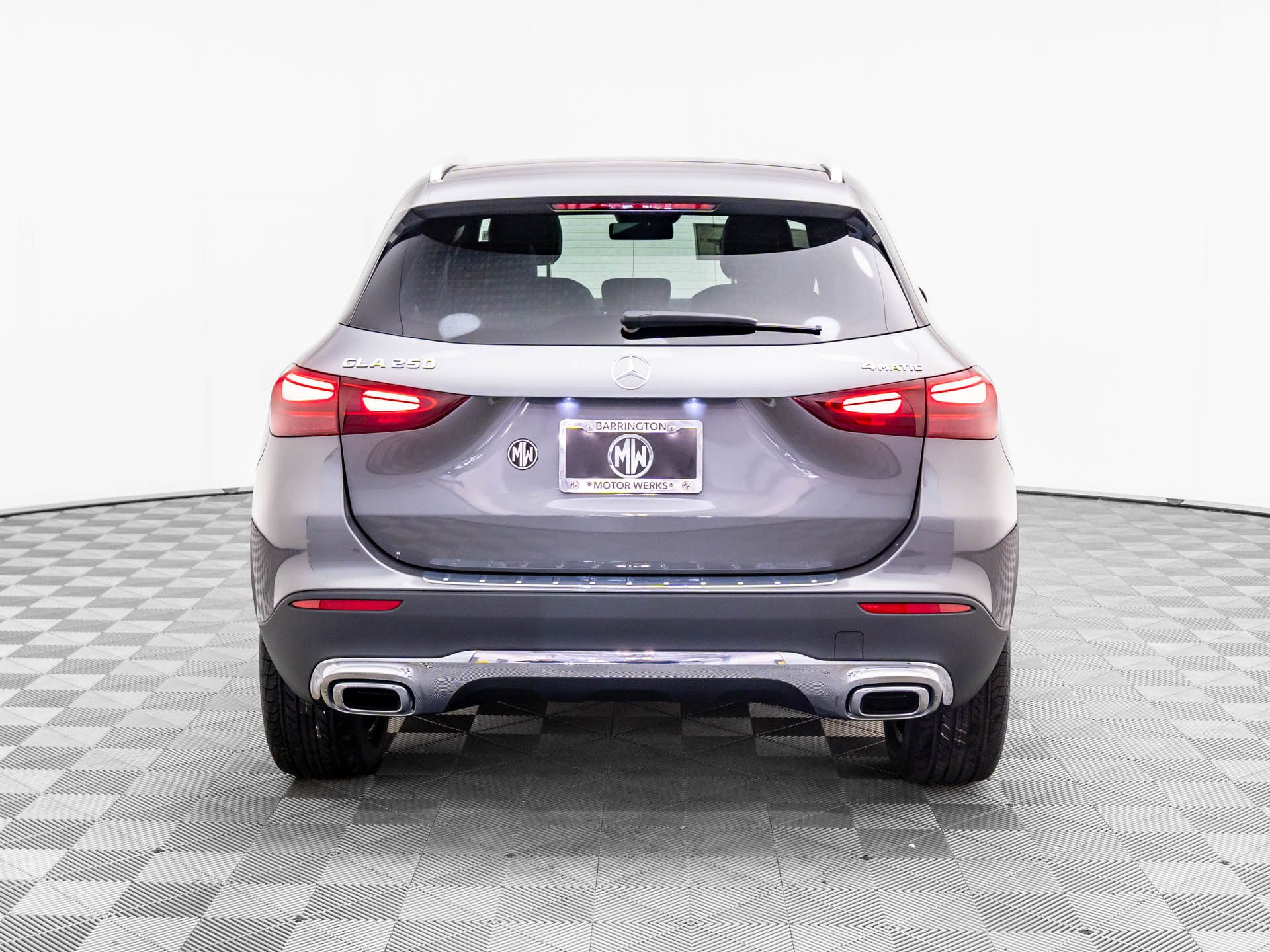2026 Mercedes Benz GLA 250 4MATIC photo 3