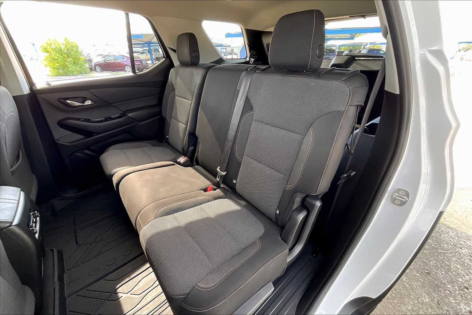 2018 Chevrolet Traverse LS photo 19