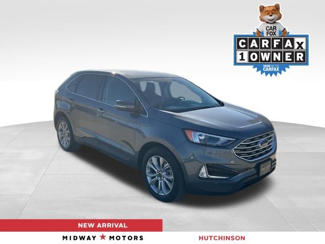 2024 Ford Edge Titanium's photo