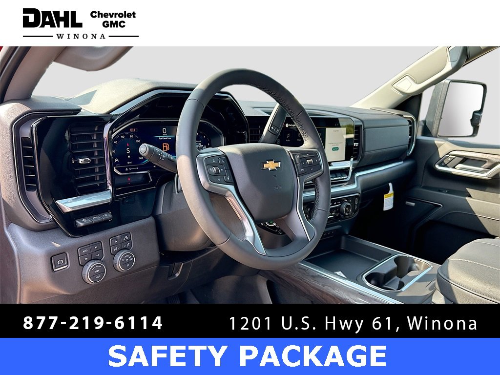 2025 Chevrolet Silverado 3500HD LTZ photo 2