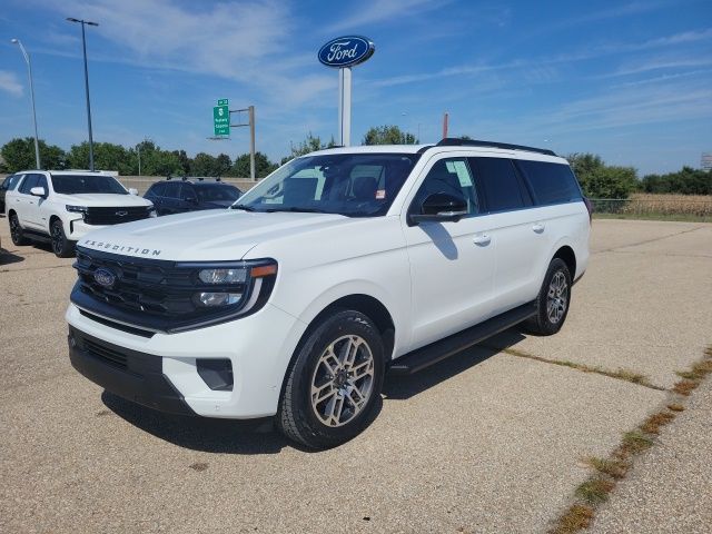 2025 Ford Expedition MAX photo 15