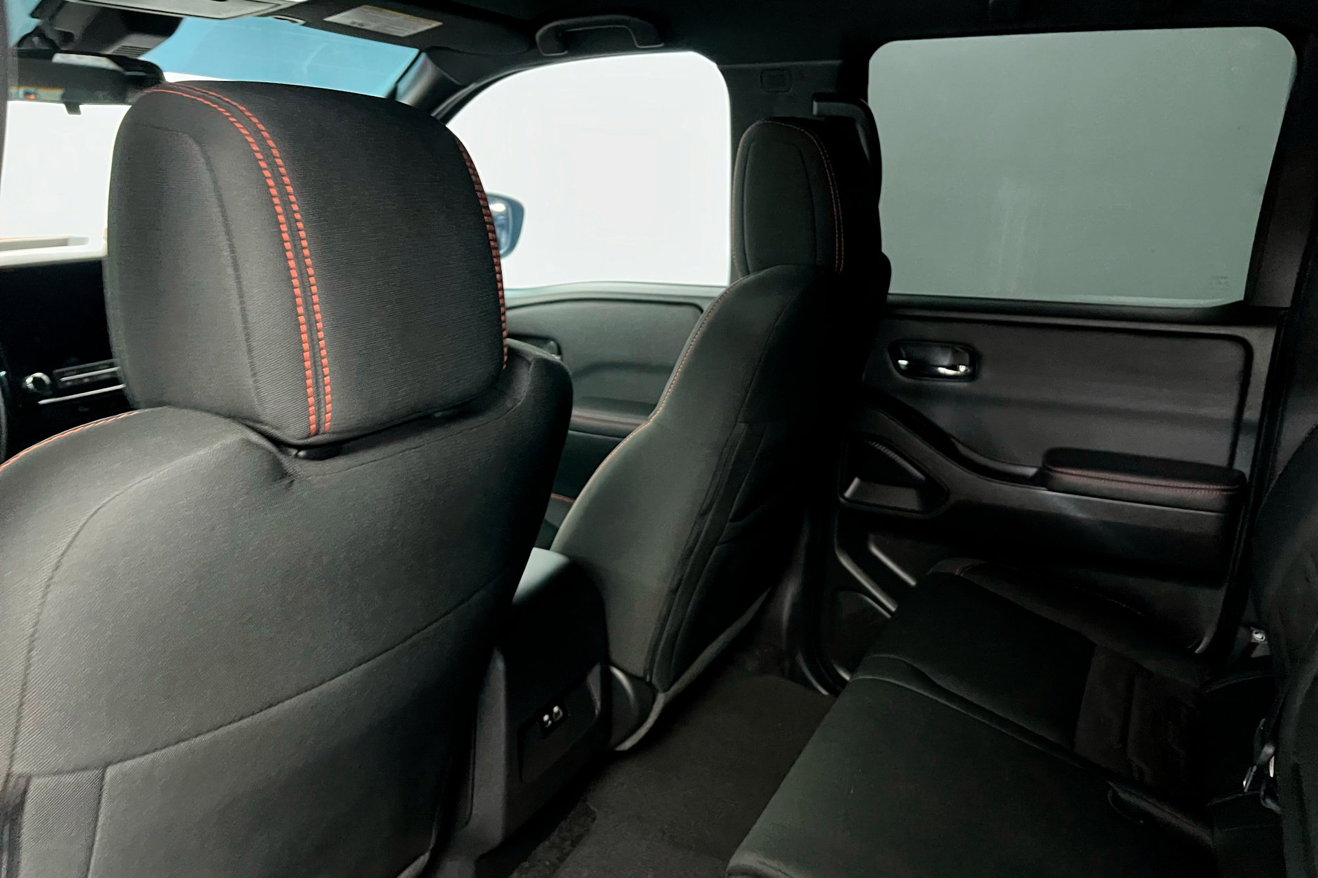 2024 Nissan Frontier PRO-X photo 18