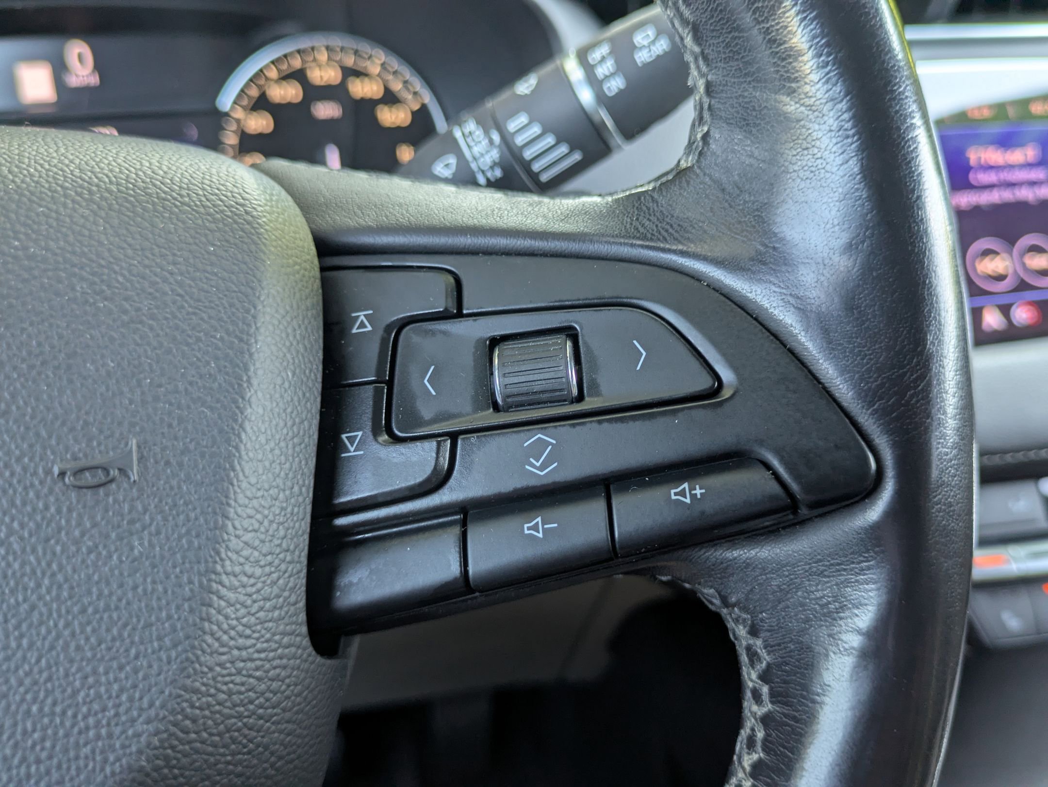 2019 Cadillac XT4 Luxury photo 14