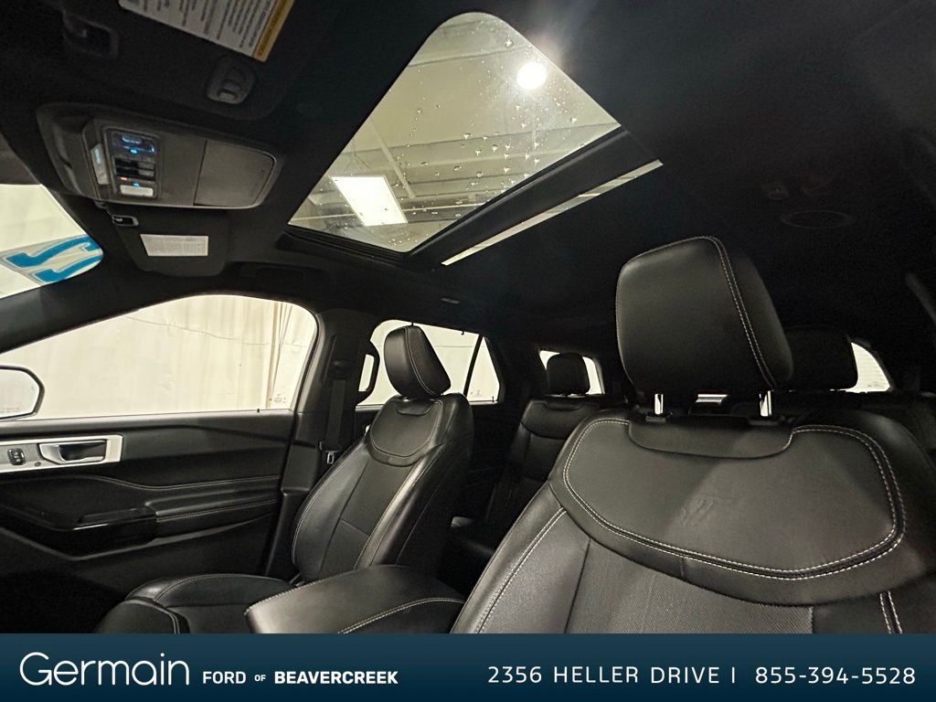 2022 Ford Explorer ST photo 12