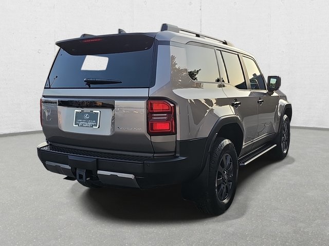 2025 Toyota Land Cruiser photo 3