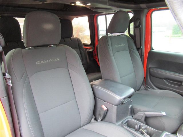 2019 Jeep Wrangler Unlimited Sahara photo 9