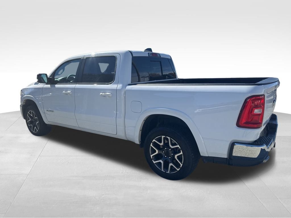 2025 Ram 1500 Laramie photo 3