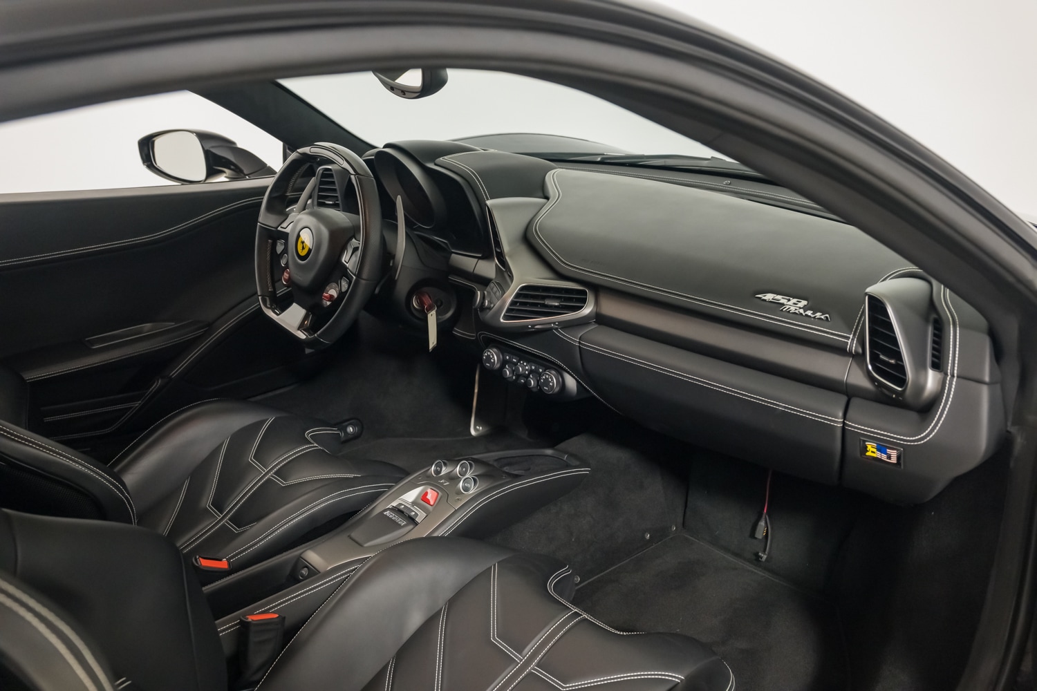 2015 Ferrari 458 Italia photo 23