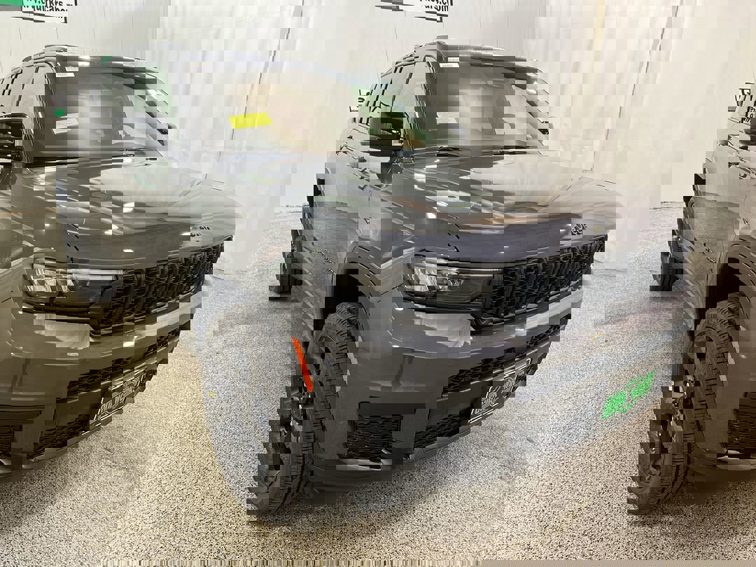 2025 Jeep Grand Cherokee L Altitude's photo