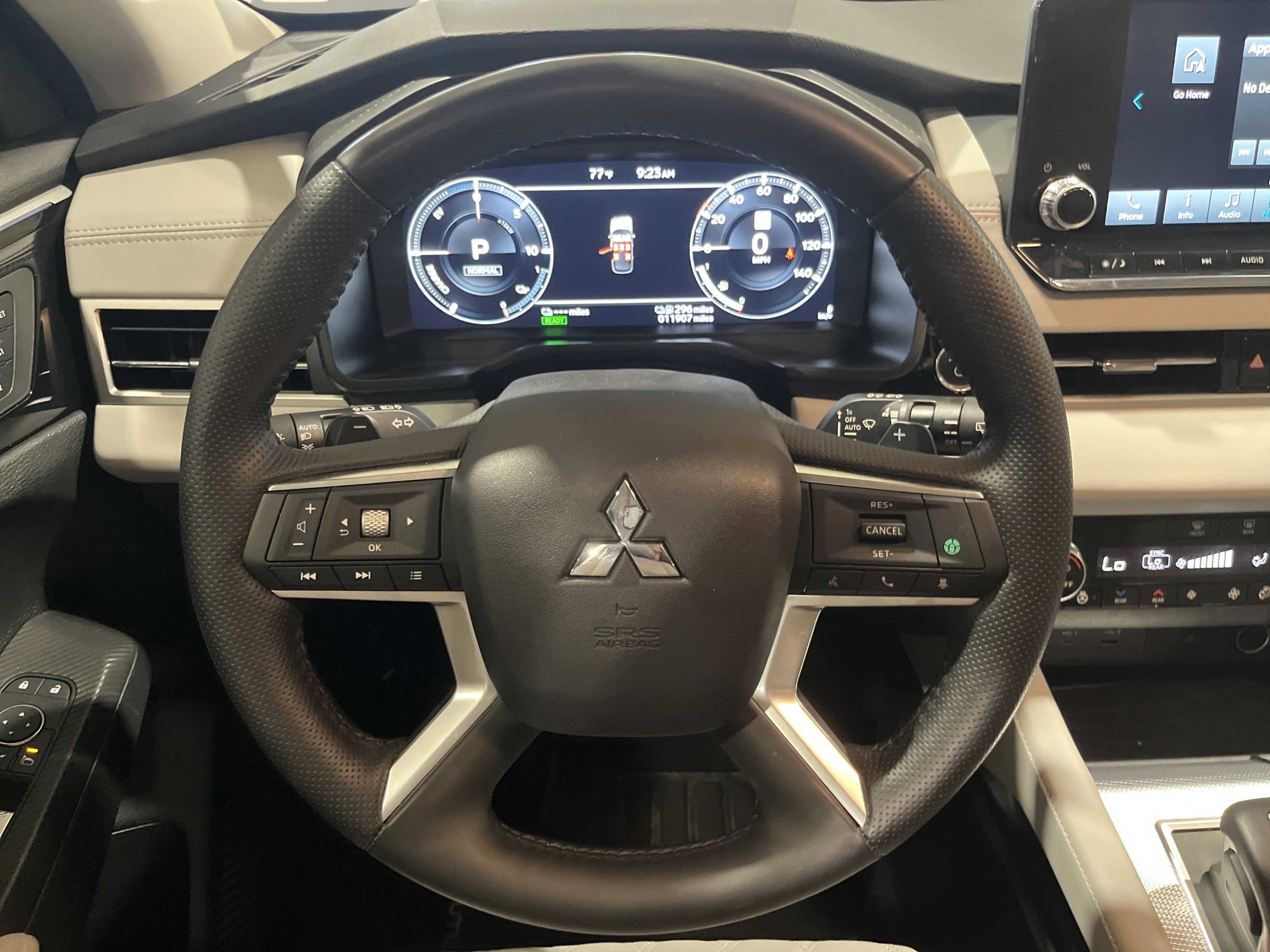 2024 Mitsubishi Outlander PHEV SEL photo 12