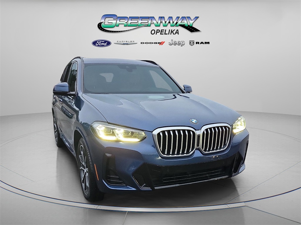 2022 BMW X3 30i's photo