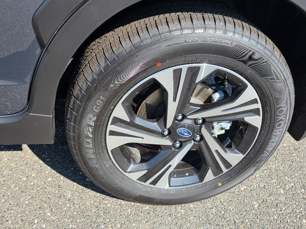 2025 Subaru Crosstrek Premium photo 2