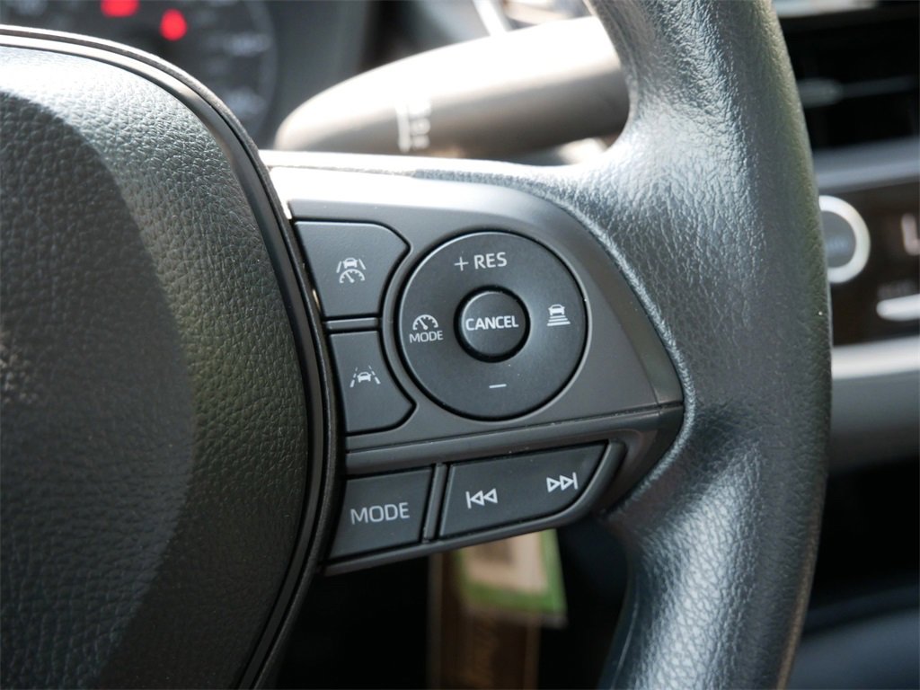 2025 Toyota Corolla LE photo 22