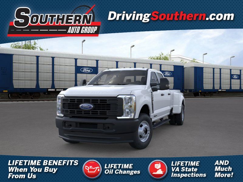 2026 Ford F-350 Super Duty XL's photo