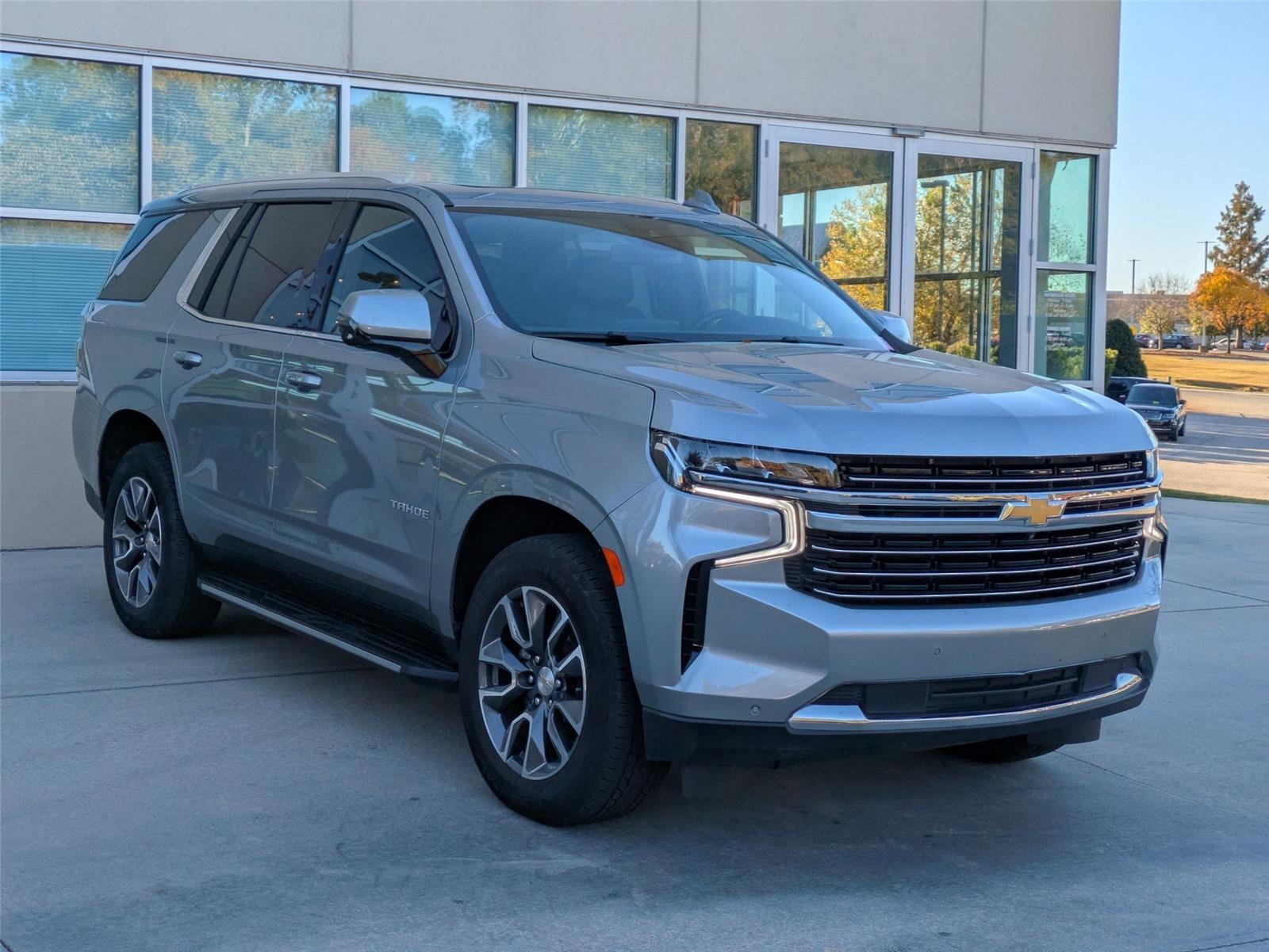 2024 Chevrolet Tahoe LT photo 2