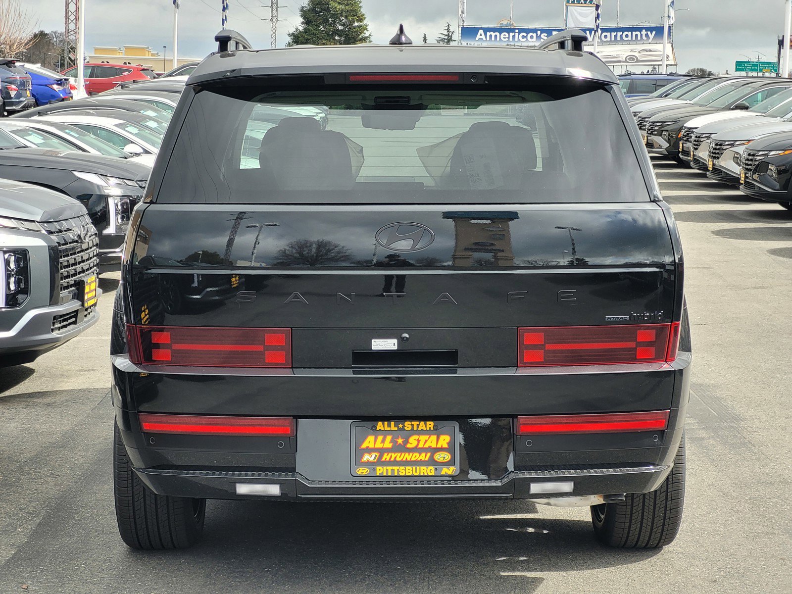 2025 Hyundai Santa Fe photo 2