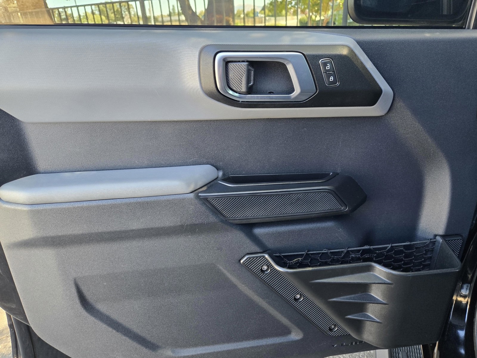 2022 Ford Bronco Base photo 18