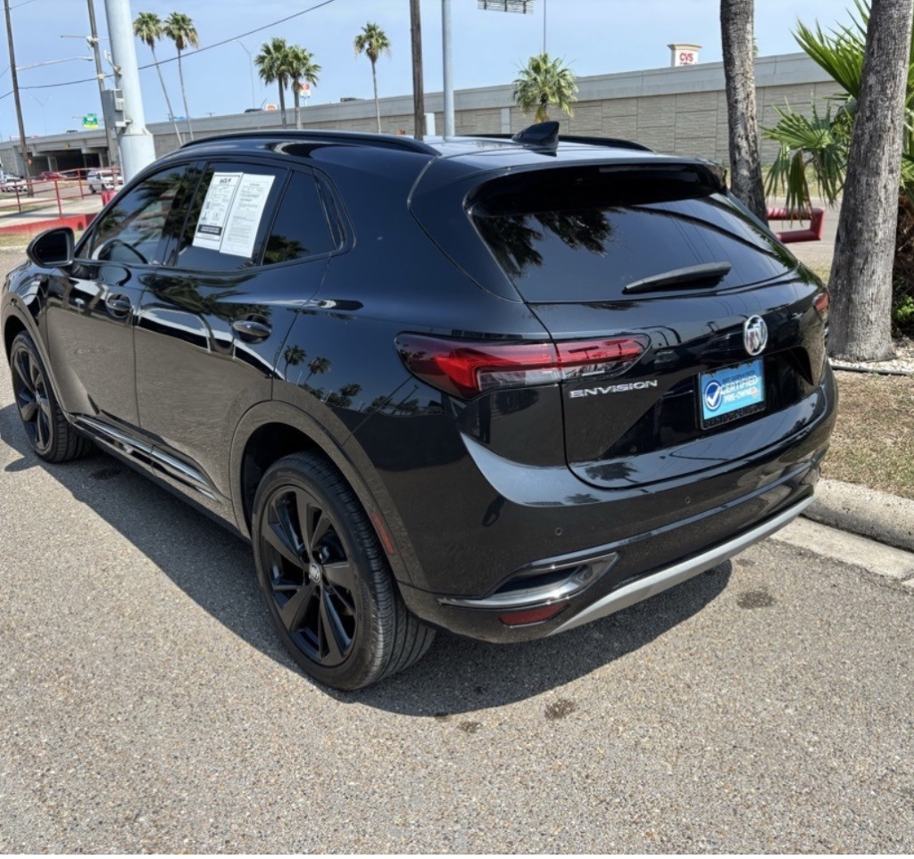 2022 Buick Envision Essence photo 4