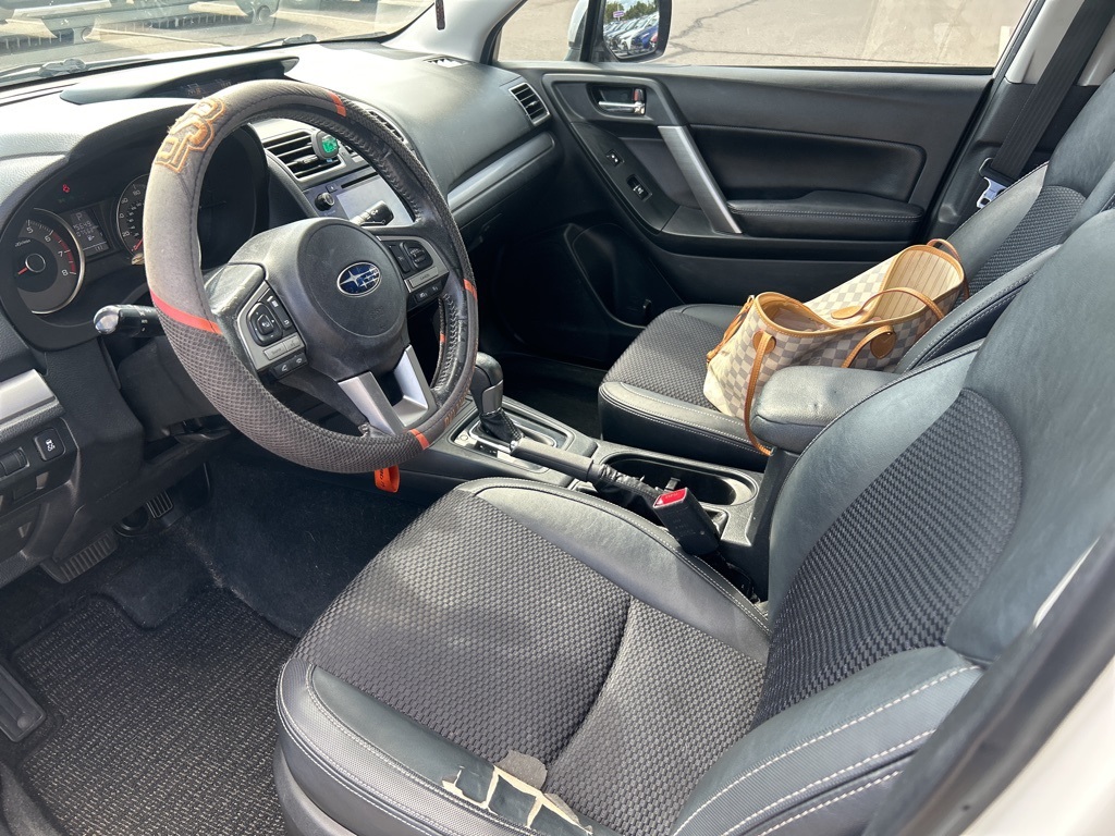 2017 Subaru Forester 2.0XT Premium photo 4