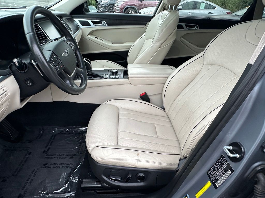 2017 Genesis G80 3.8 AWD photo 9